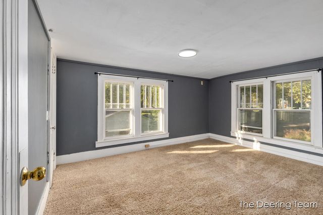 1621 Southampton Drive SE, Grand Rapids, MI 49508