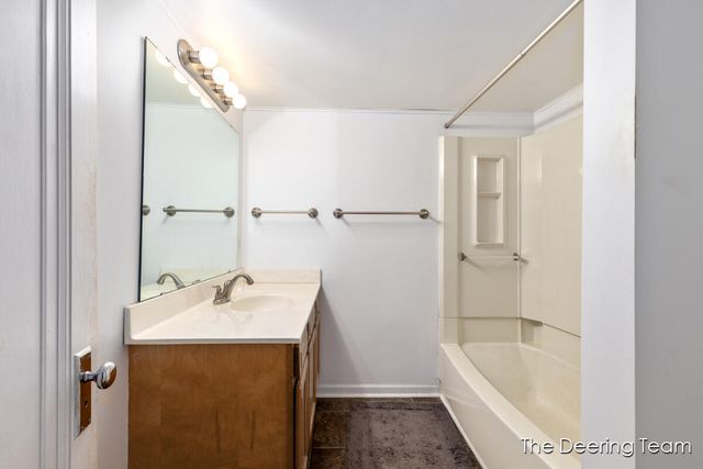 1621 Southampton Drive SE, Grand Rapids, MI 49508