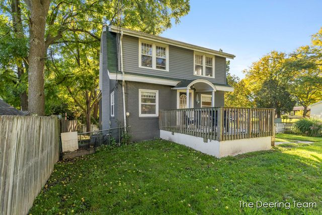 1621 Southampton Drive SE, Grand Rapids, MI 49508