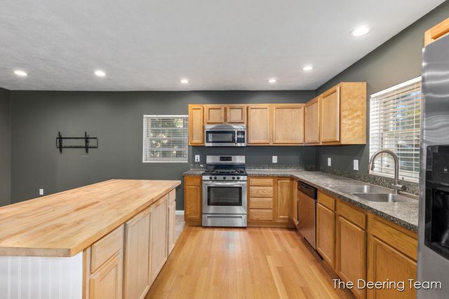 1621 Southampton Drive SE, Grand Rapids, MI 49508