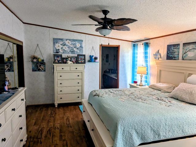 2460 SW Versailles Terrace, Stuart, FL 34997