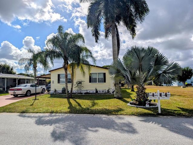 2460 SW Versailles Terrace, Stuart, FL 34997