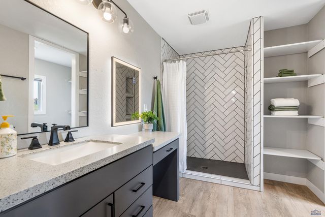 324 OAKLAND, Rapid City, SD 57701
