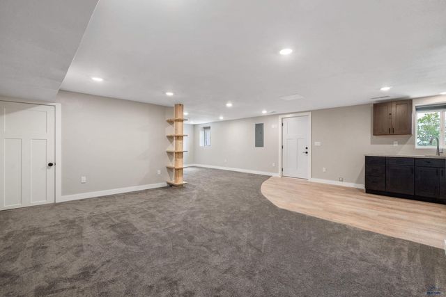 324 OAKLAND, Rapid City, SD 57701