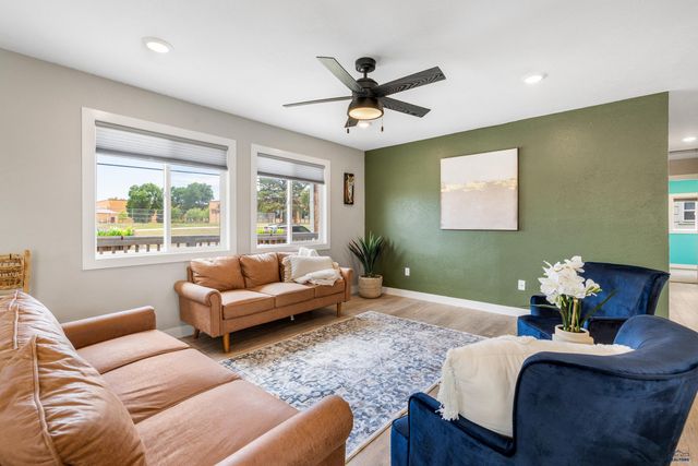 324 OAKLAND, Rapid City, SD 57701