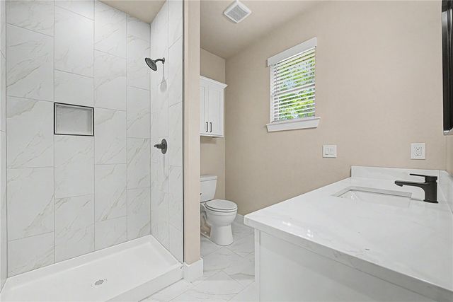 3 Kings Lynn Lane, Bella Vista, AR 72715