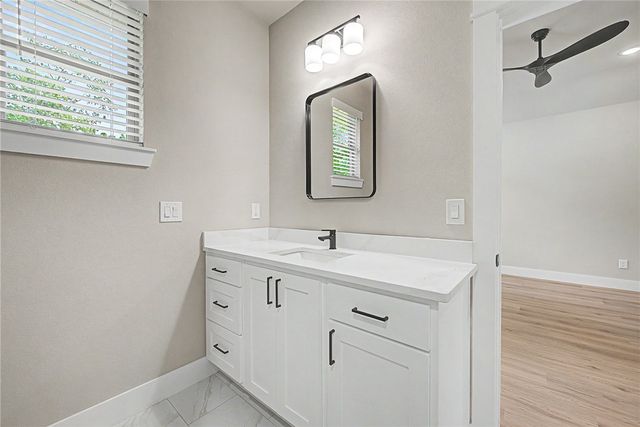 3 Kings Lynn Lane, Bella Vista, AR 72715