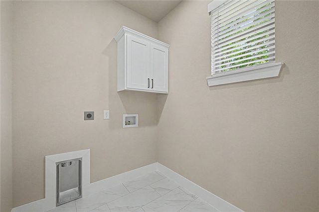 3 Kings Lynn Lane, Bella Vista, AR 72715