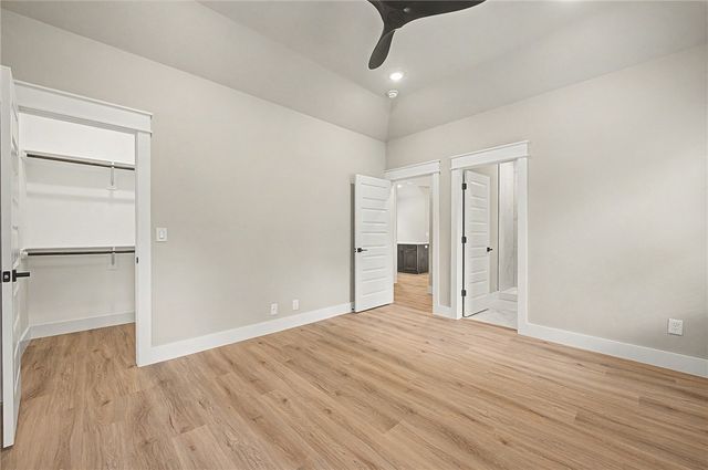 3 Kings Lynn Lane, Bella Vista, AR 72715