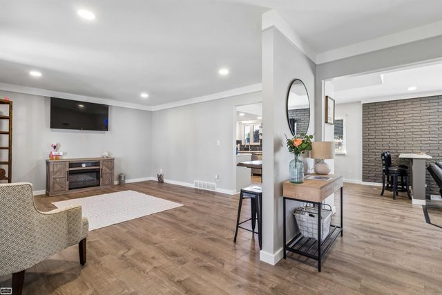 7253 Flamingo Road, Clay Twp, MI 48001