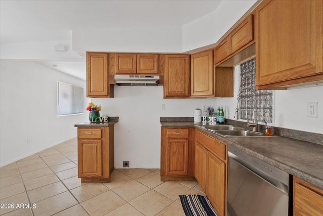 1014 E 10TH Street, Casa Grande, AZ 85122