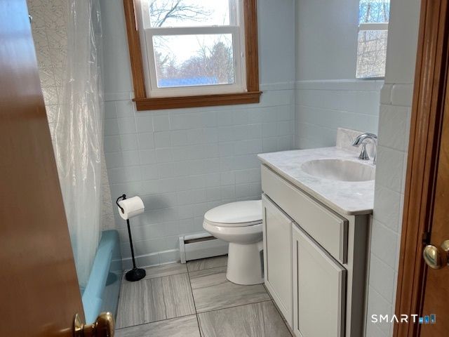 12 Dune Road, Enfield, CT 06082