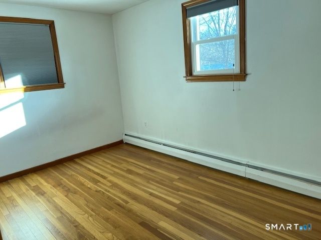 12 Dune Road, Enfield, CT 06082