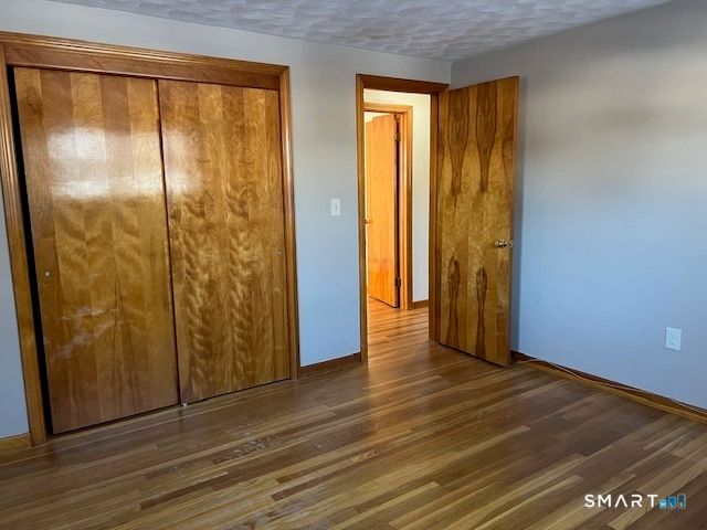 12 Dune Road, Enfield, CT 06082