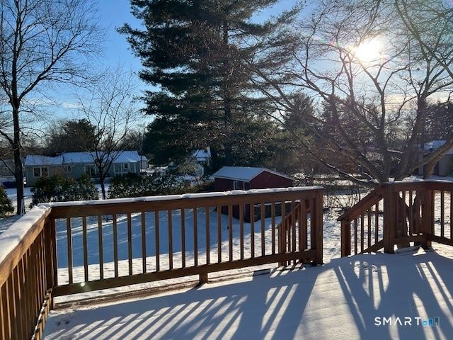 12 Dune Road, Enfield, CT 06082