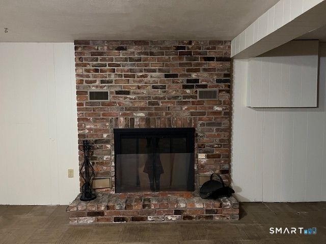 12 Dune Road, Enfield, CT 06082