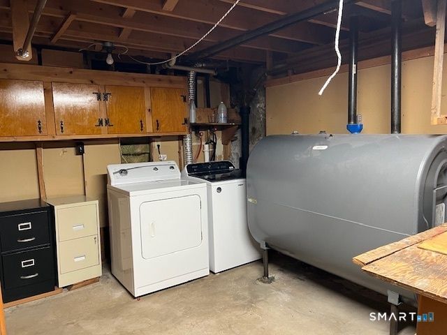 12 Dune Road, Enfield, CT 06082