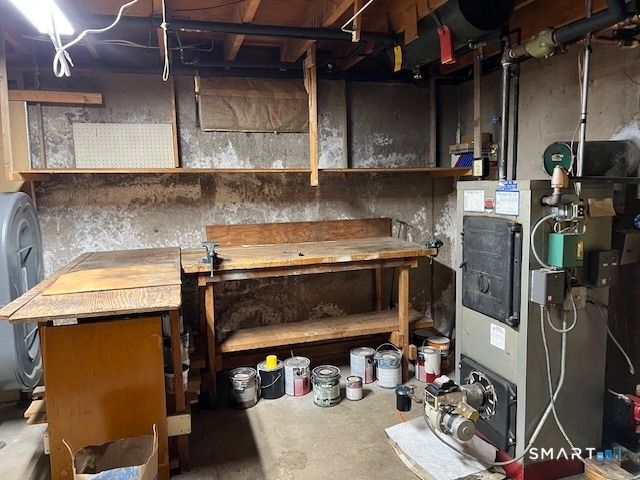 12 Dune Road, Enfield, CT 06082