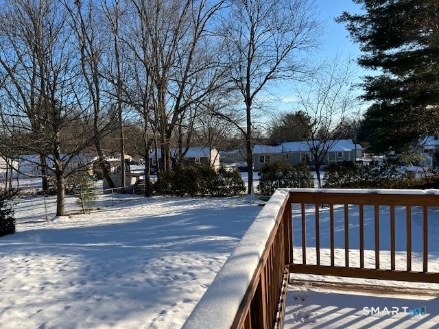 12 Dune Road, Enfield, CT 06082