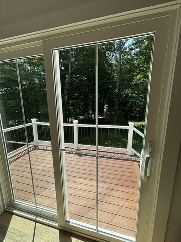 15 Mount Auburn St, Hopkinton, MA 01748