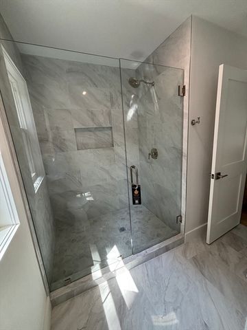 15 Mount Auburn St, Hopkinton, MA 01748