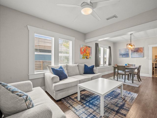 1009 E CURTIS STREET, Tampa, FL 33603