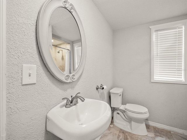 1009 E CURTIS STREET, Tampa, FL 33603