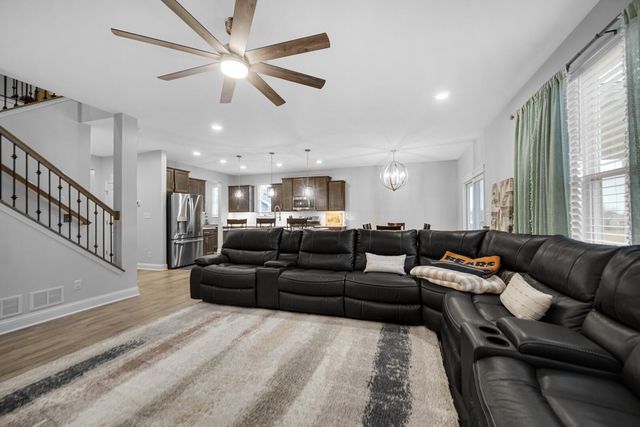 540 Lily Court, Valparaiso, IN 46385