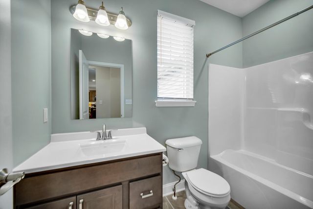 540 Lily Court, Valparaiso, IN 46385