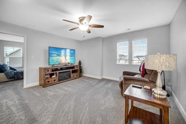 540 Lily Court, Valparaiso, IN 46385