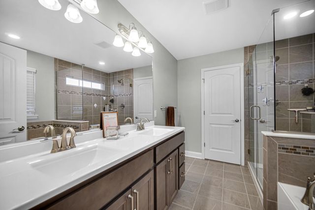 540 Lily Court, Valparaiso, IN 46385