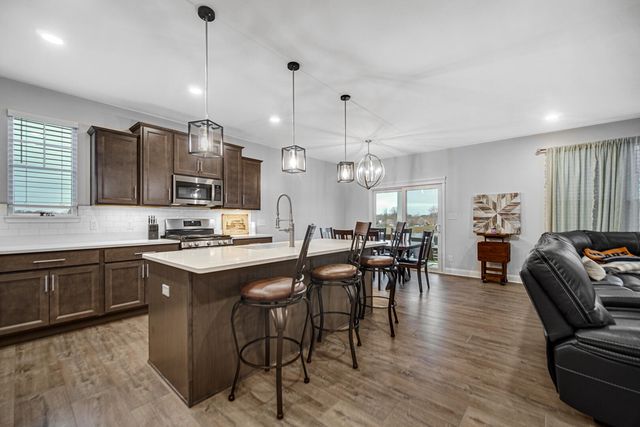 540 Lily Court, Valparaiso, IN 46385