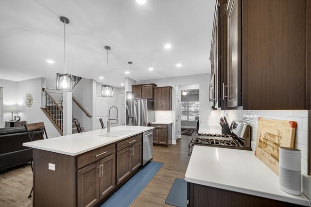 540 Lily Court, Valparaiso, IN 46385