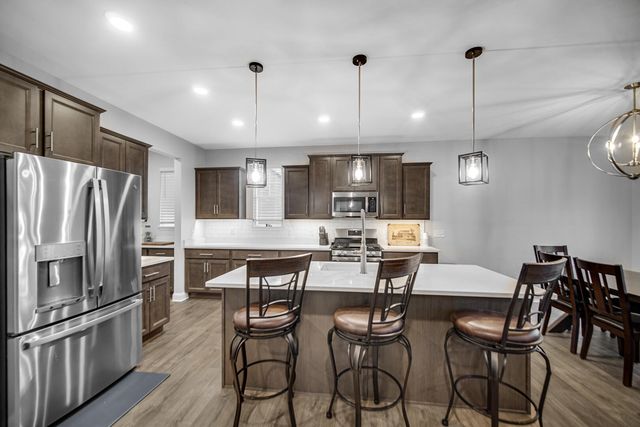 540 Lily Court, Valparaiso, IN 46385