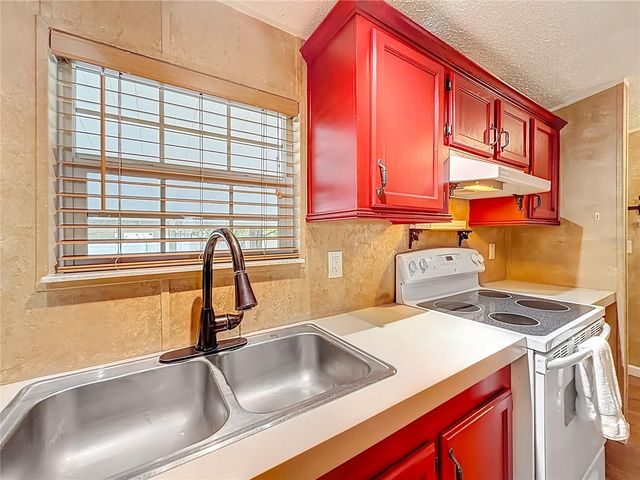 8783 SW 66TH TERRACE, Ocala, FL 34476