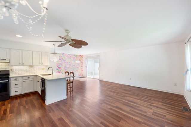 102 Riviera Drive, Michigan City, IN 46360