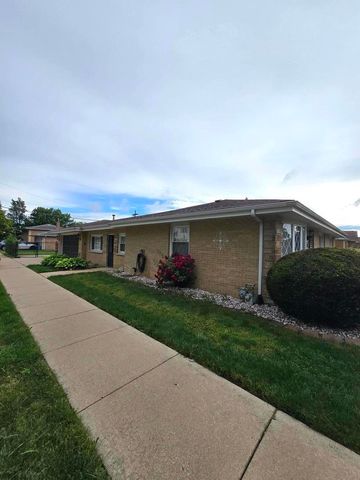 6101 W 82nd Place, Burbank, IL 60459