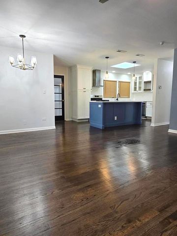 6101 W 82nd Place, Burbank, IL 60459