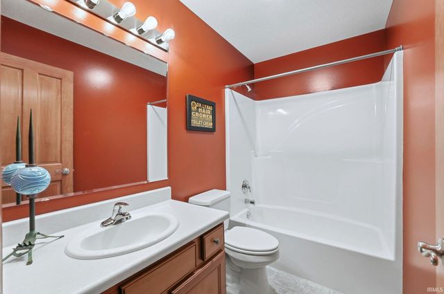 10205 Consta Verde Commons, Leo, IN 46765