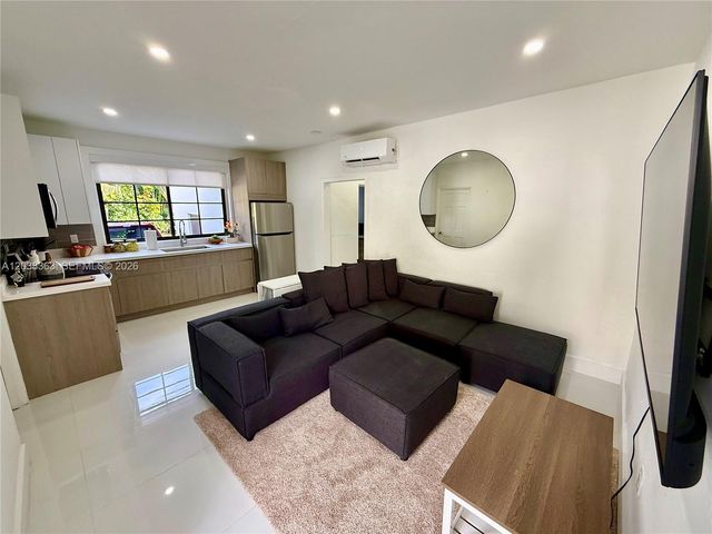 733 Michigan Ave 9, Miami Beach, FL 33139