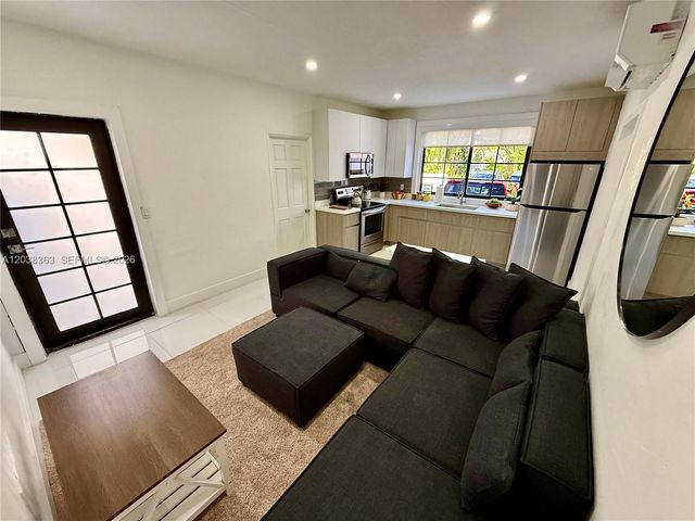 733 Michigan Ave 9, Miami Beach, FL 33139
