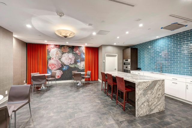 2001 Holcombe Boulevard 2304, Houston, TX 77030