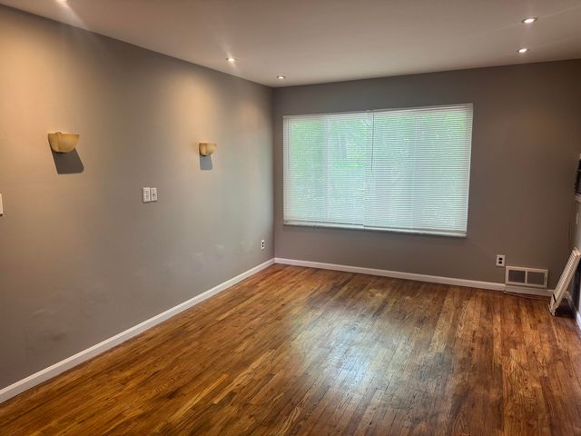 4859 Mansfield Avenue 8H, Royal Oak City, MI 48073