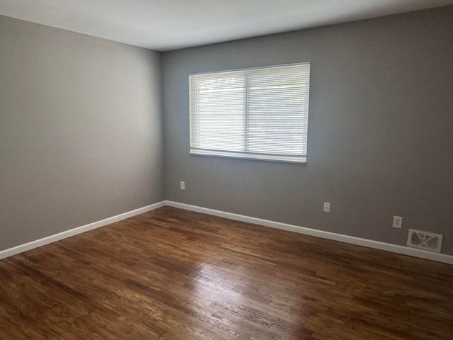 4859 Mansfield Avenue 8H, Royal Oak City, MI 48073