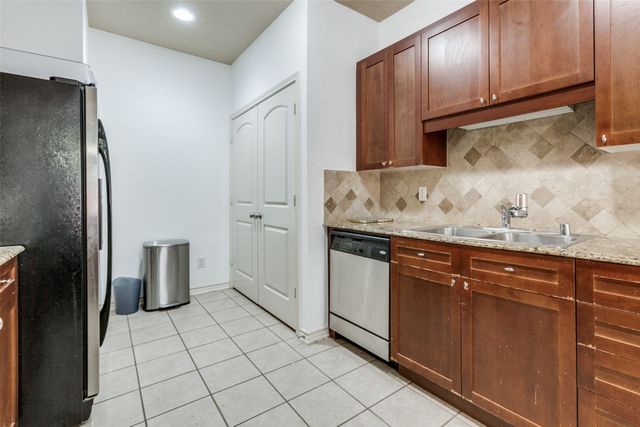 341 Metropolitan Drive, Plano, TX 75023