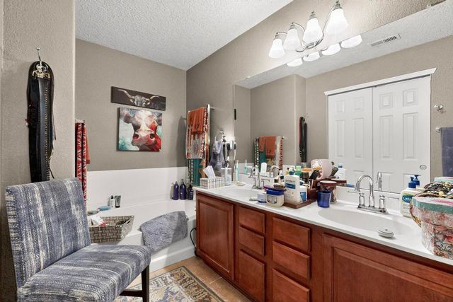 10224 Nacimiento Street NW, Albuquerque, NM 87114