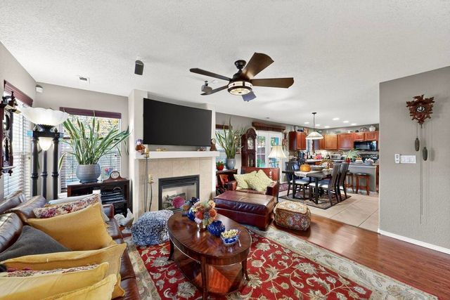 10224 Nacimiento Street NW, Albuquerque, NM 87114