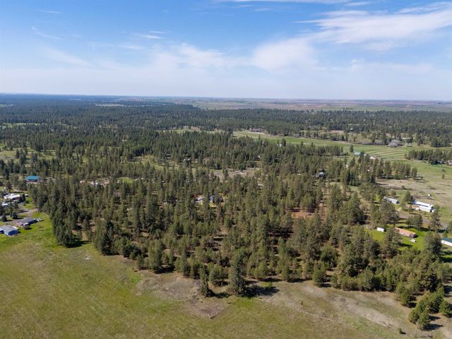 14725 S STANGLAND Rd, Cheney, WA 99004