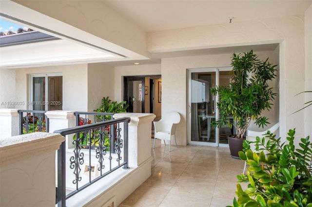 2245 Fisher Island Dr 3405, Miami Beach, FL 33109