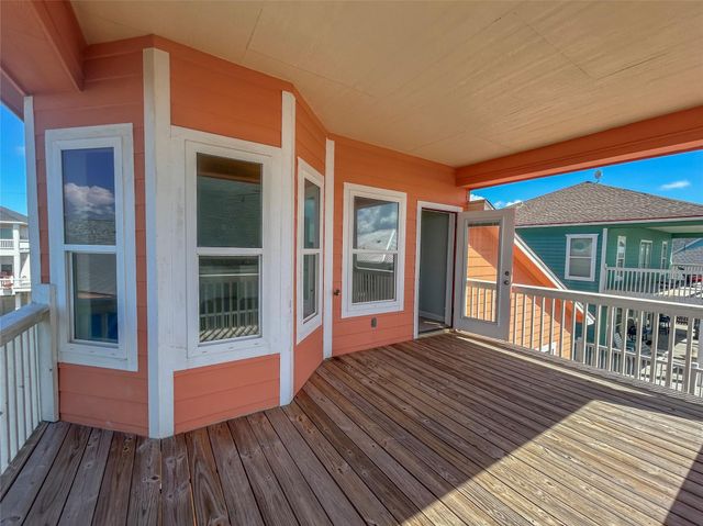 2634 Whitecap, Crystal Beach, TX 77650